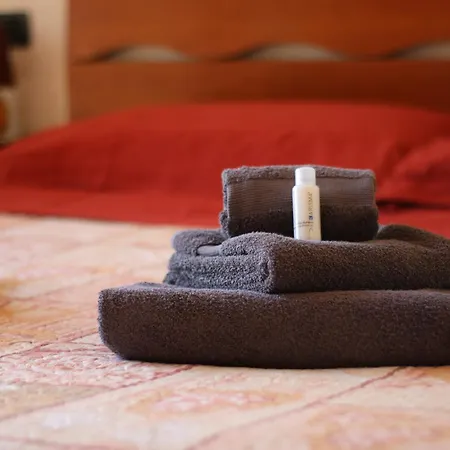 Apartment Casa Fiorella - - Parcheggio Gratuito