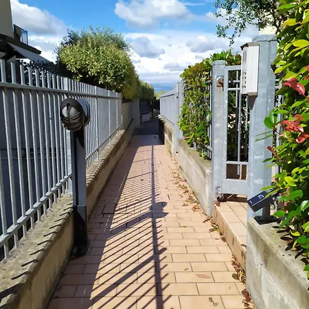 Casa Fiorella - - Parcheggio Gratuito * Beccacivetta