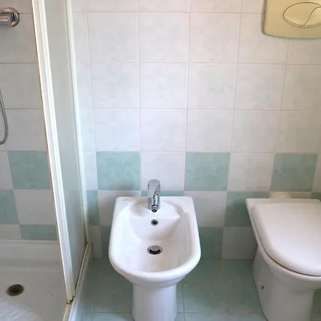 Apartment Casa Fiorella - - Parcheggio Gratuito *